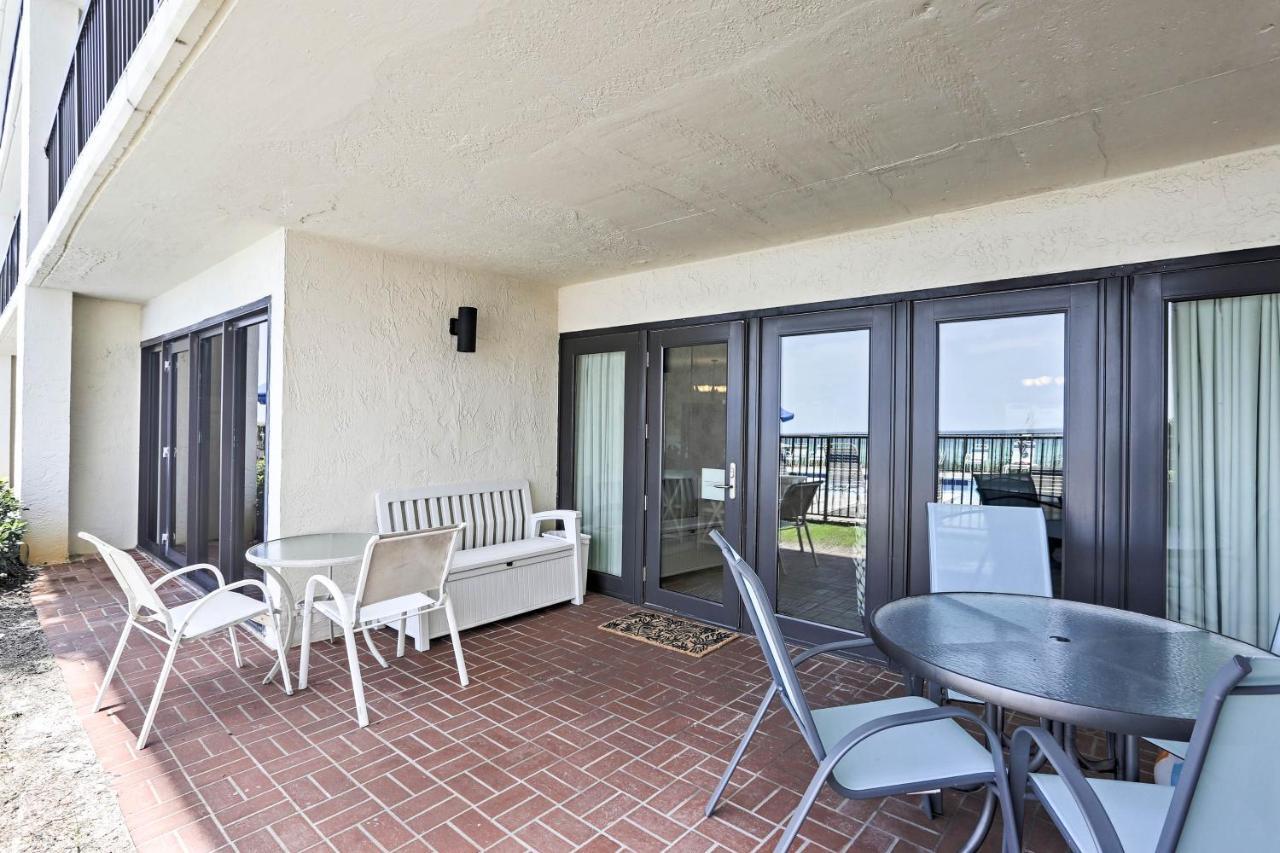 Miramar Beach Retreat - Beachfront And Poolside Destin Bagian luar foto